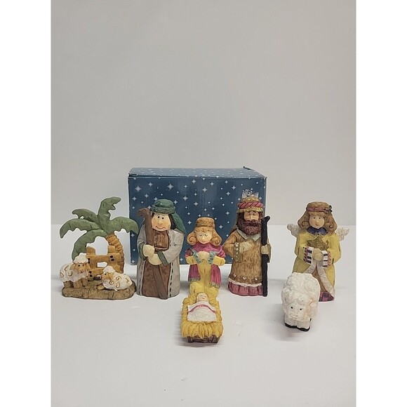 NATIVITY SET RESIN 7 PIECE 4” TABLETOP NATIVITY - Picture 14 of 14